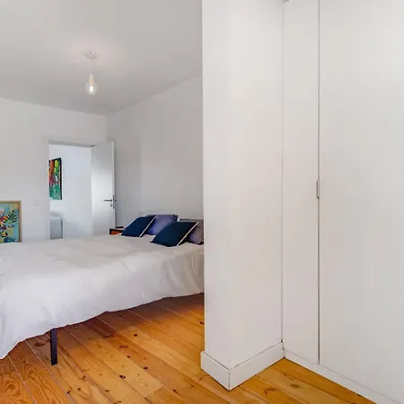 Charming One-bedroom Principe Real | By Airnest * Lisbona